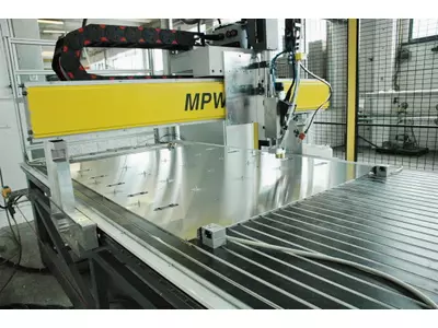 Bolzenschweißanlage