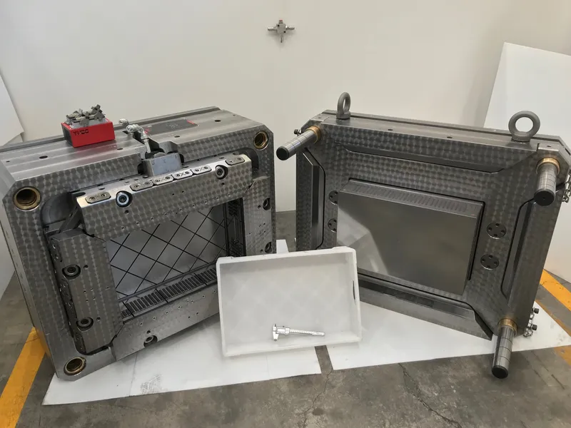 Crate mold