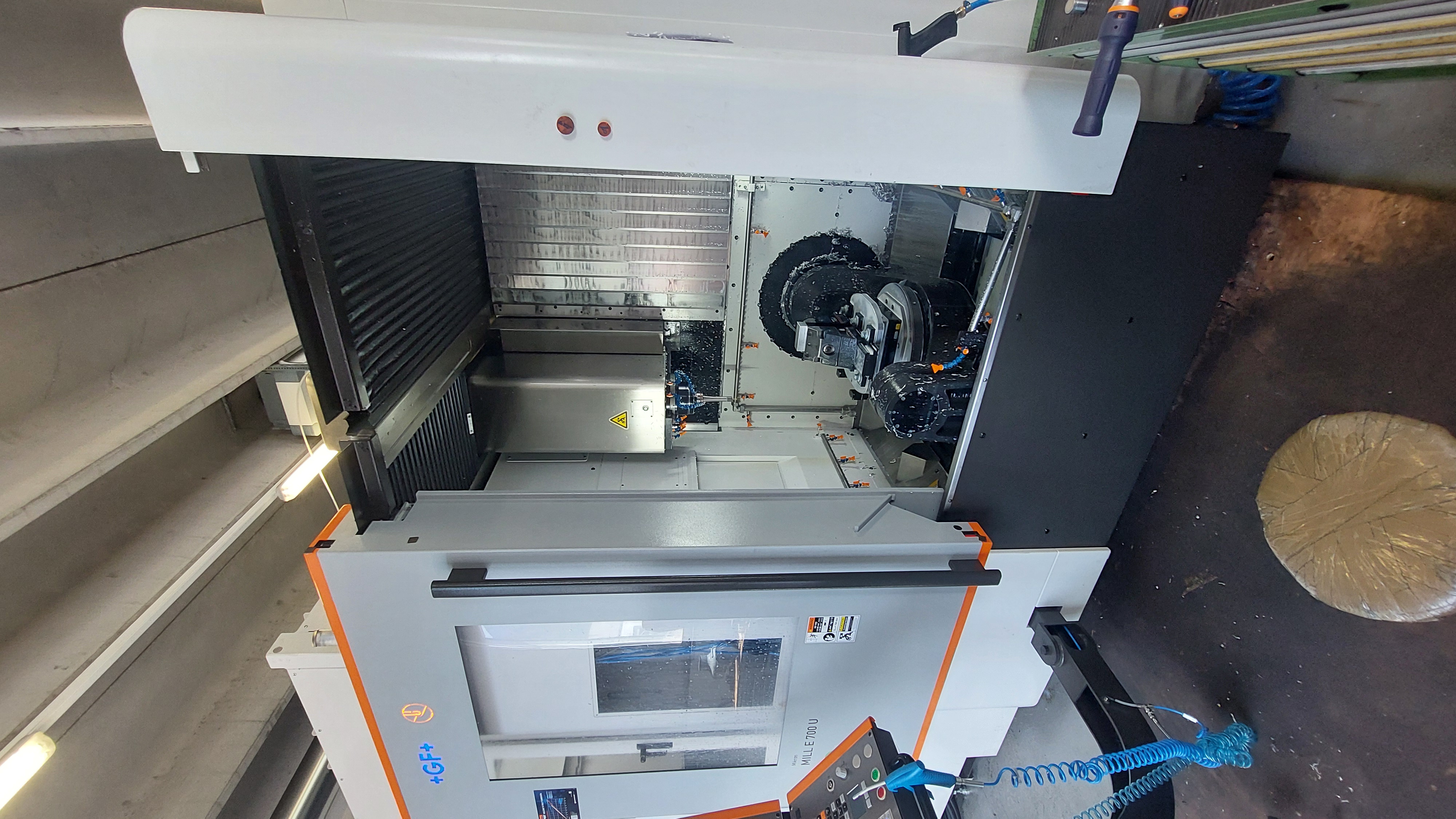 Mikron MILL E 700 U
