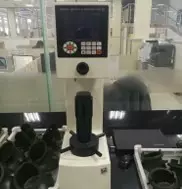 Brinell-Härteprüfer