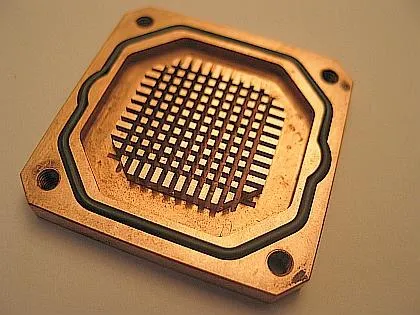 CPU Kuehler unten