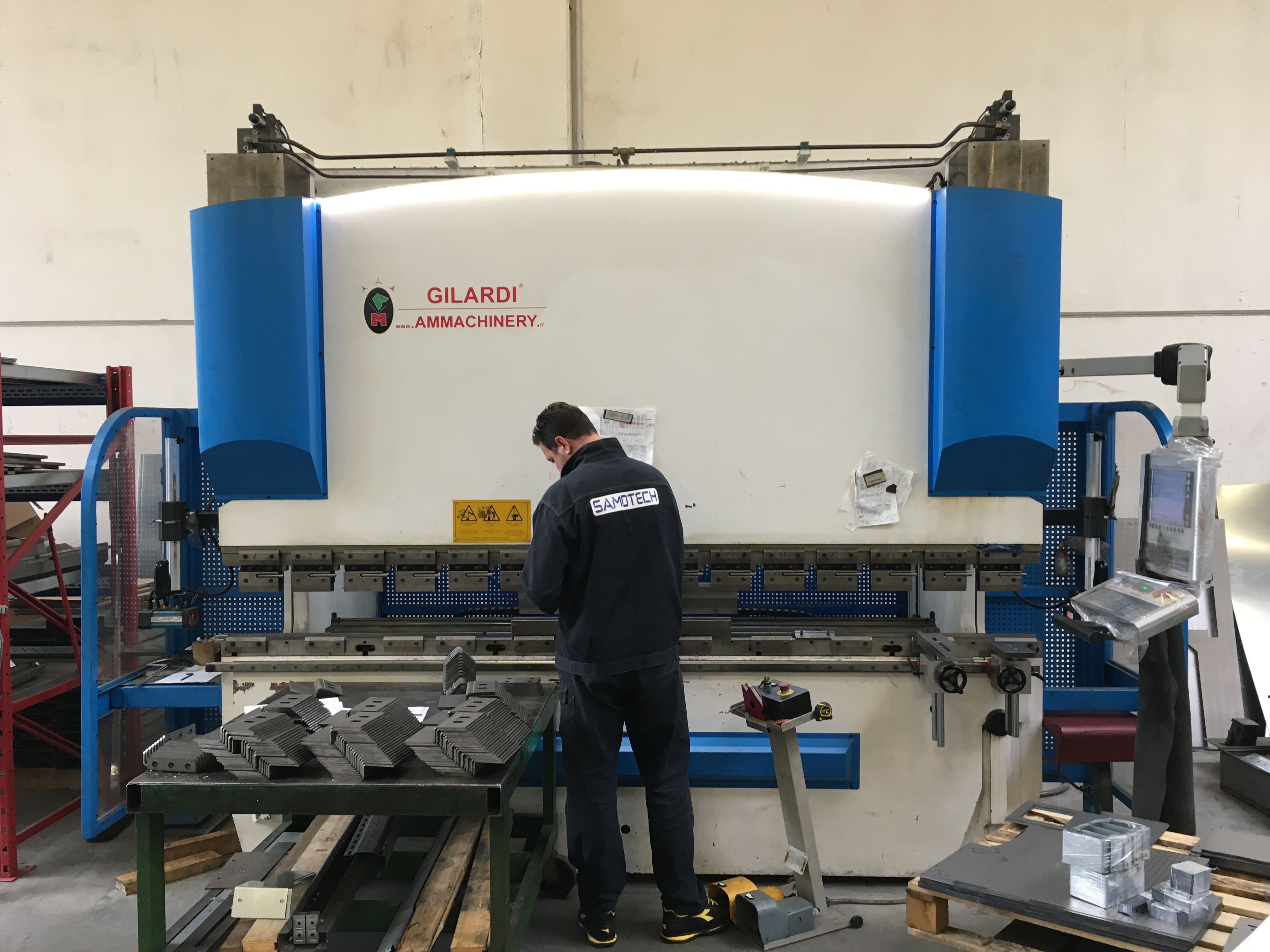 Pressopiegatrice 175 ton 