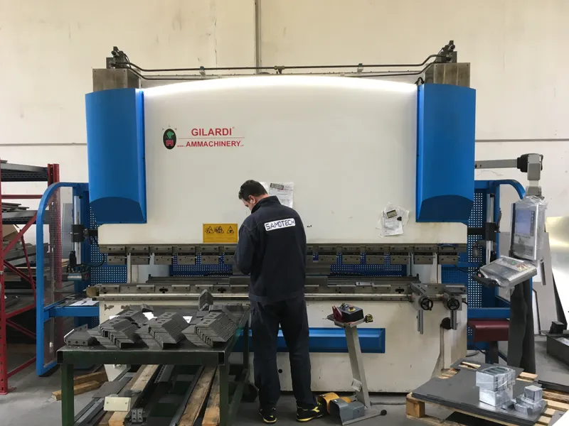 Pressopiegatrice 175 ton 