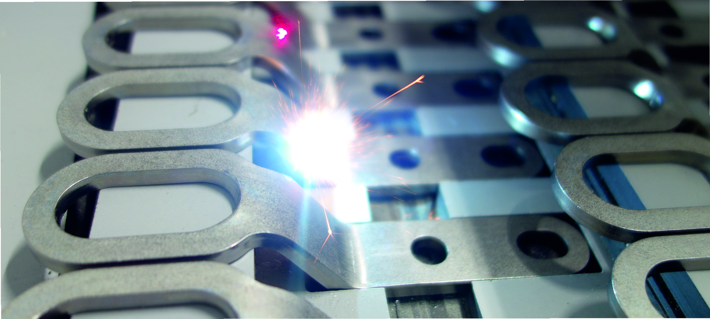 Blechbiegeteil laserbeschriften