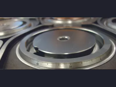 5 Achsen Laserbeschriftung