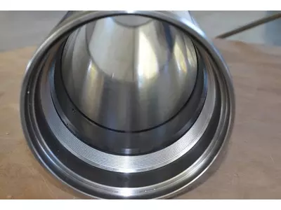 Rohren von Ø 60 bis Ø 260 mit den Toleranzen H8÷H10, Ra 0,2÷0,4