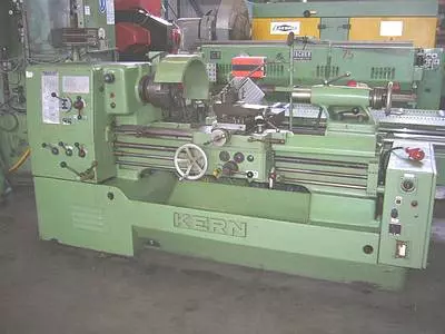 Hochleistungsdrehbank DS 22 A