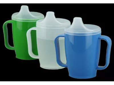 Einnehmebecher in verschiedenen Ausführungen 