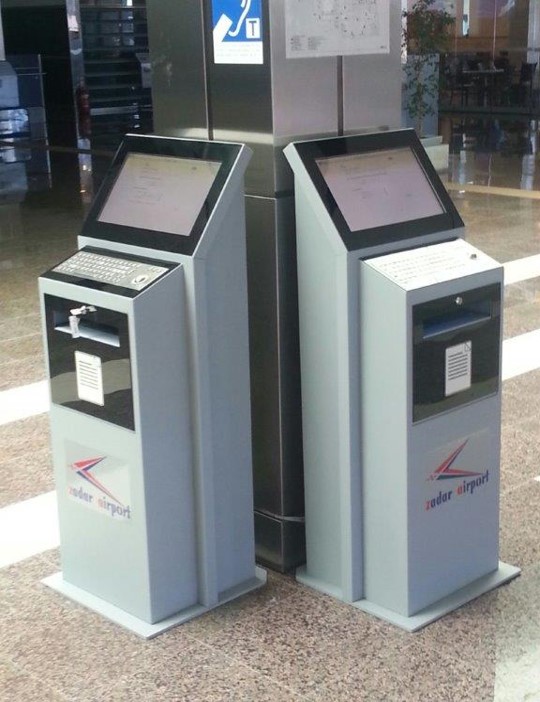Flughafenticketmaschine - Infokiosk