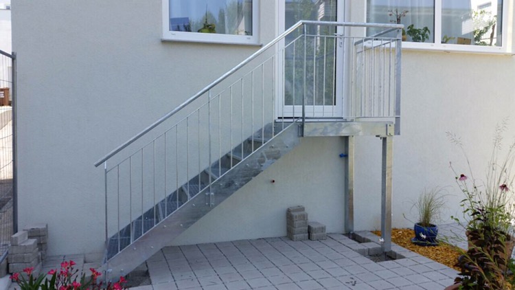 Zugangstreppe