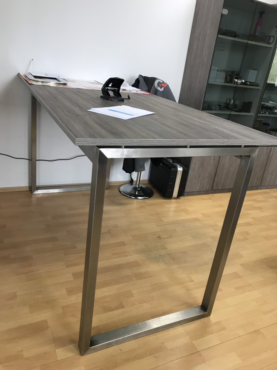 Arbeitstisch - hoch