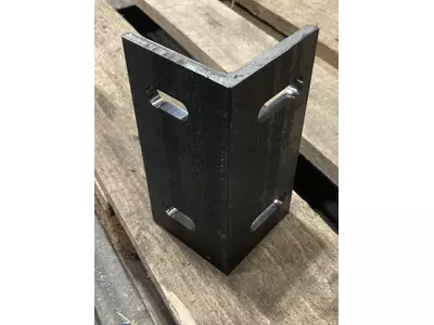 Winkel mit Langlöcher