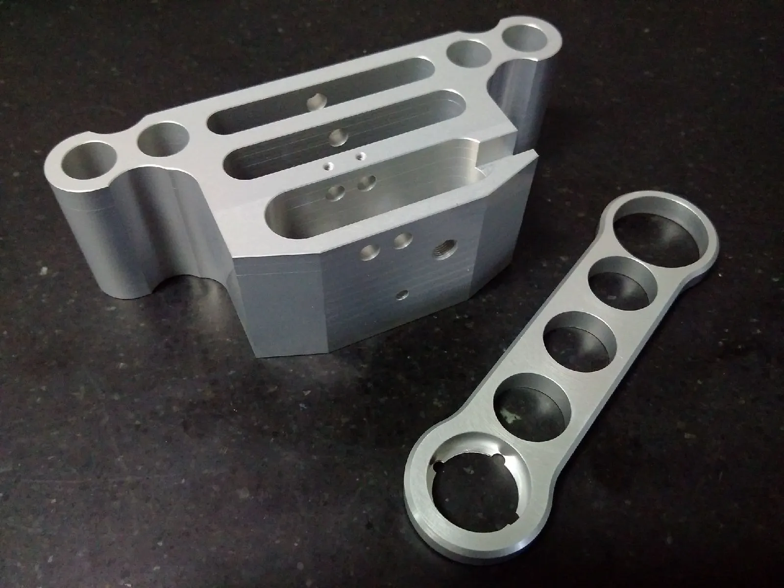 Guide and Conectig Rod