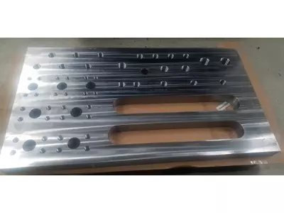 Baseplate 1000x450x70