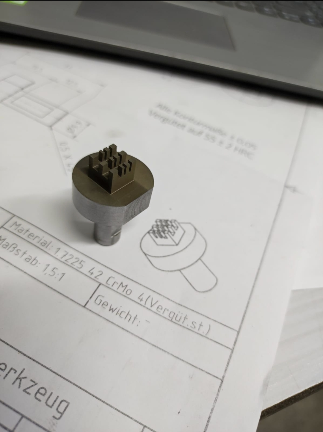 Sensorstecker Drahterodiert