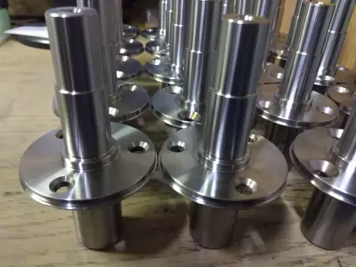 Edelstahl Automatenteile