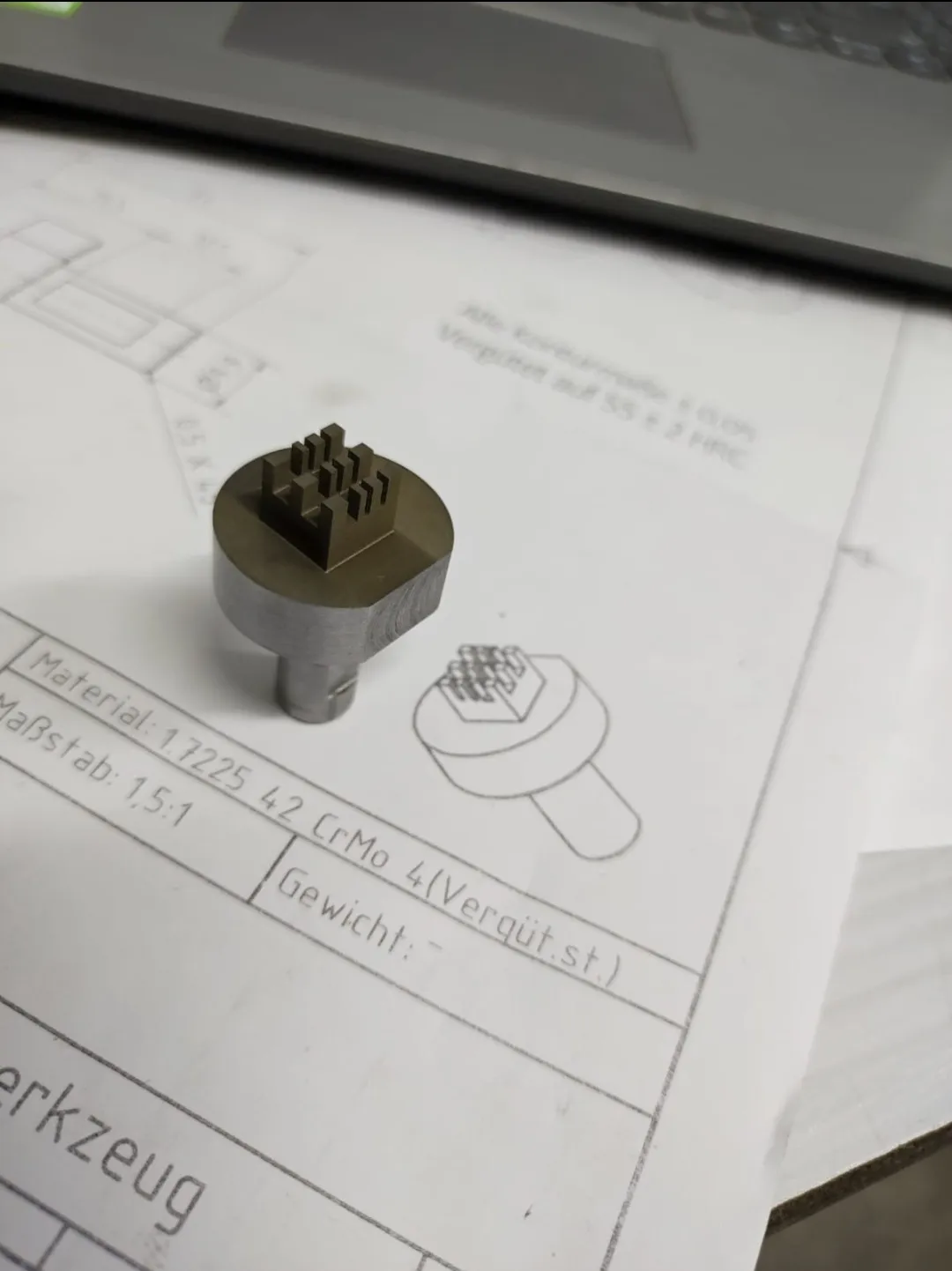 Sensorstecker Drahterodiert