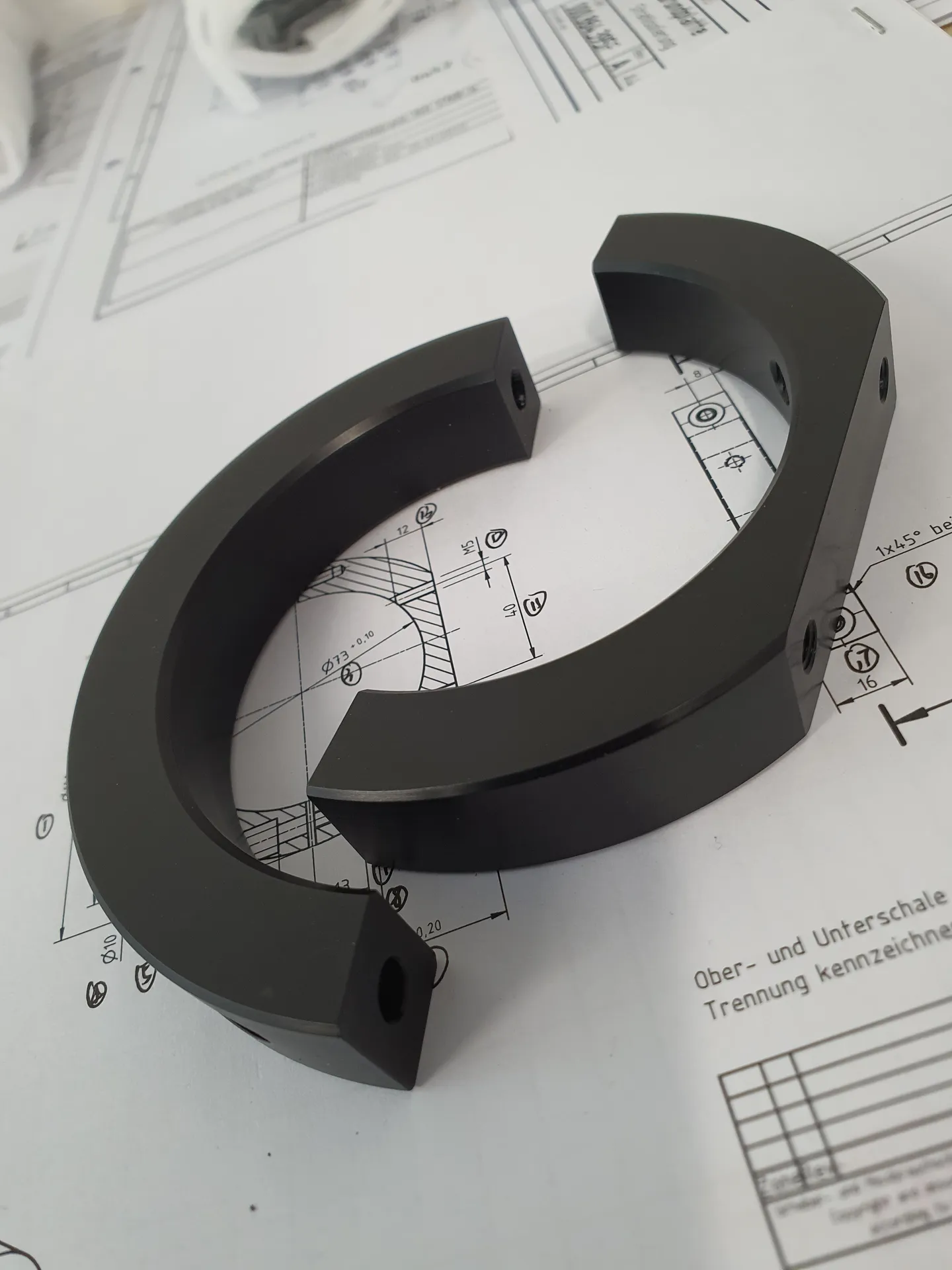 Klemmring aus Aluminium Schwarz eloxiert