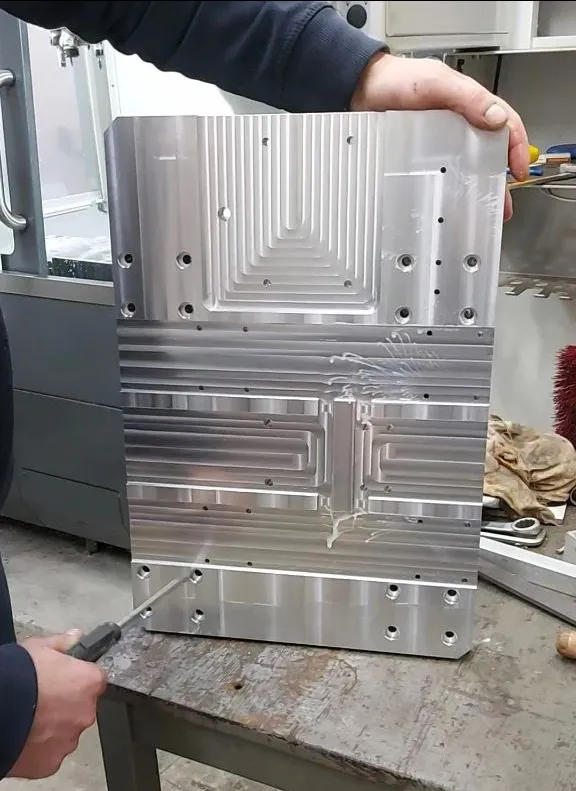 Large mounting plate