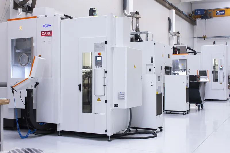 GF Mikron MILL P800 U D 5 Assi