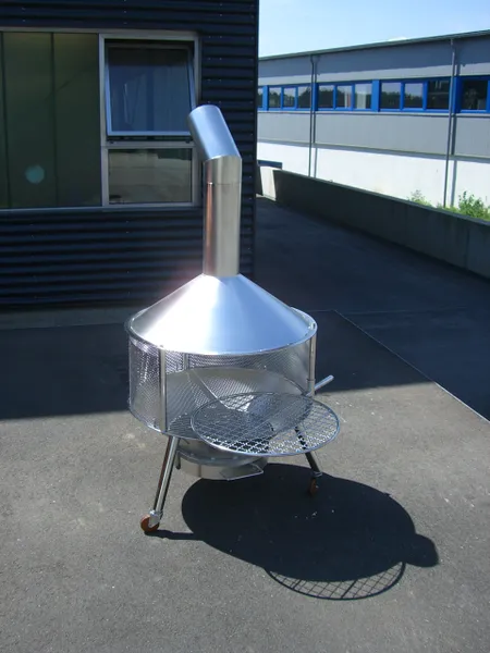 Terrassenofen mit Grill