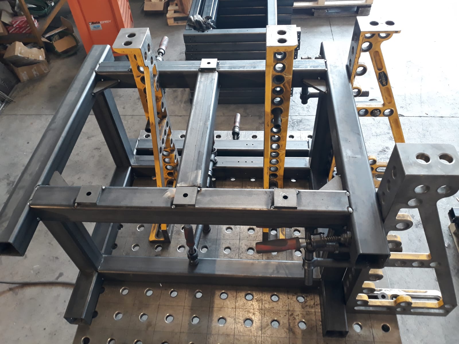 Tubular steel structure