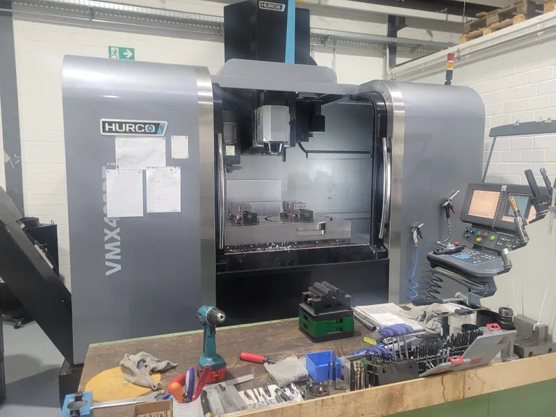 Hurco VMX 42 SRTI - 5 Achs