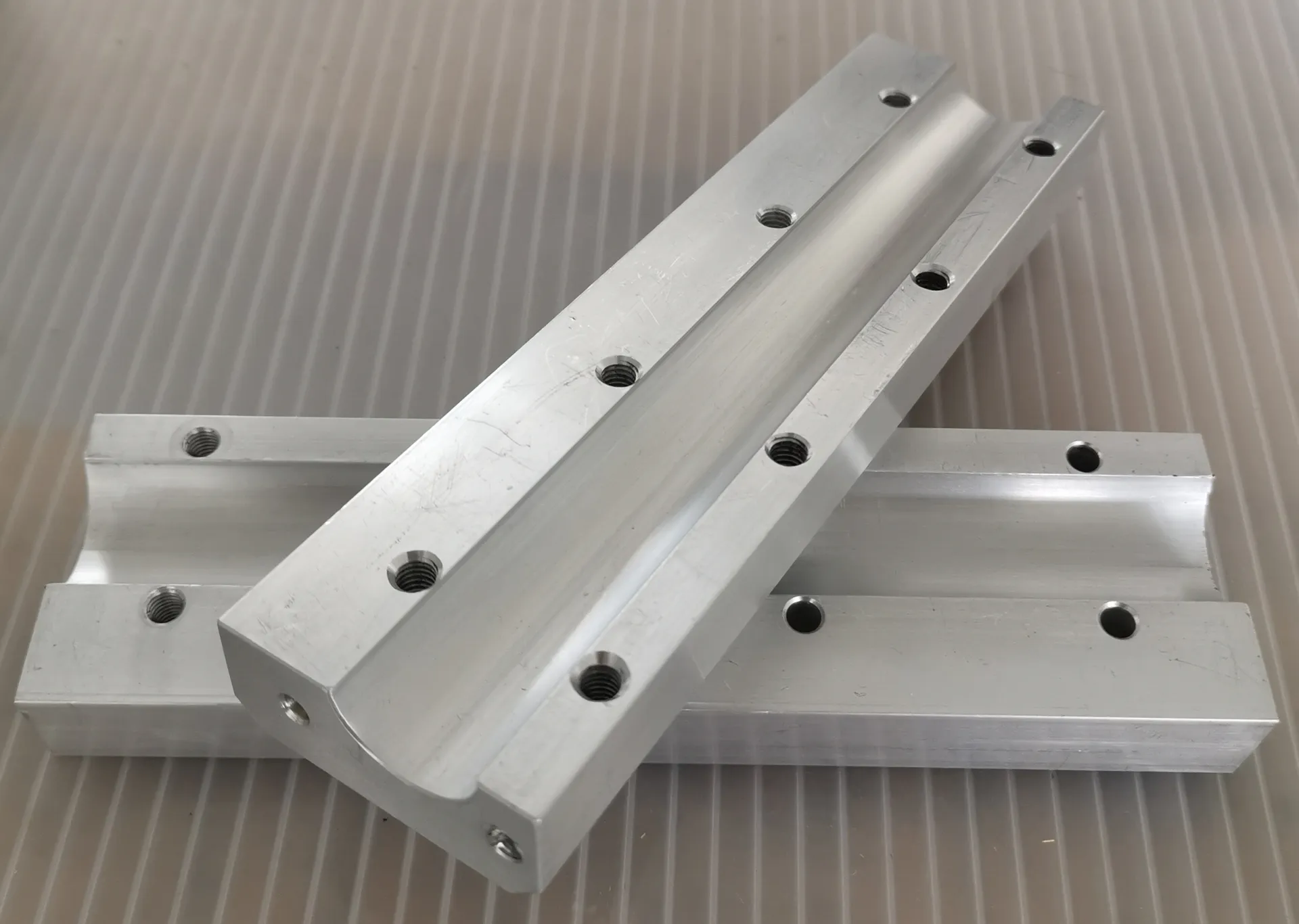 Handle plate