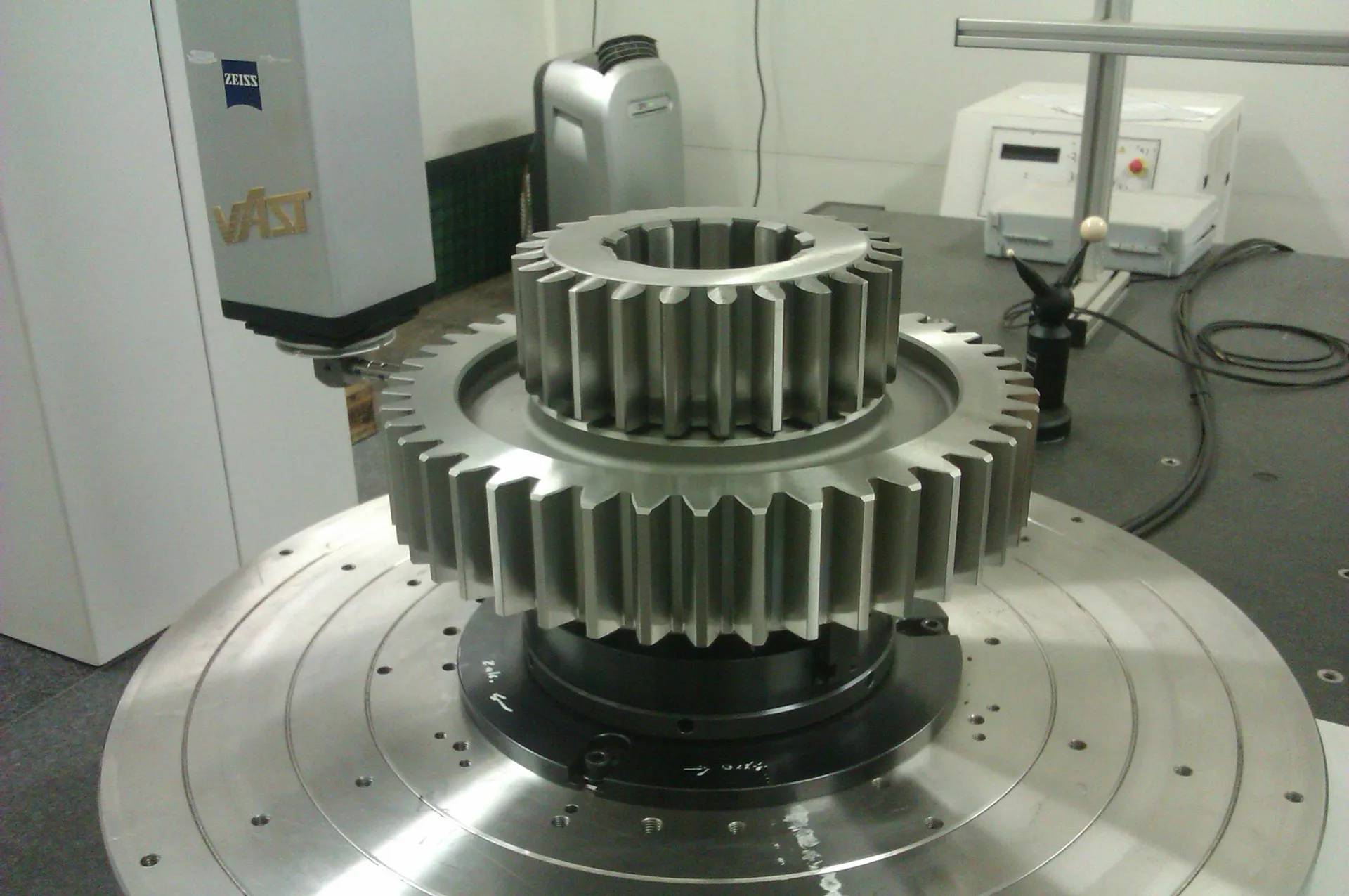 Cylindrical gear