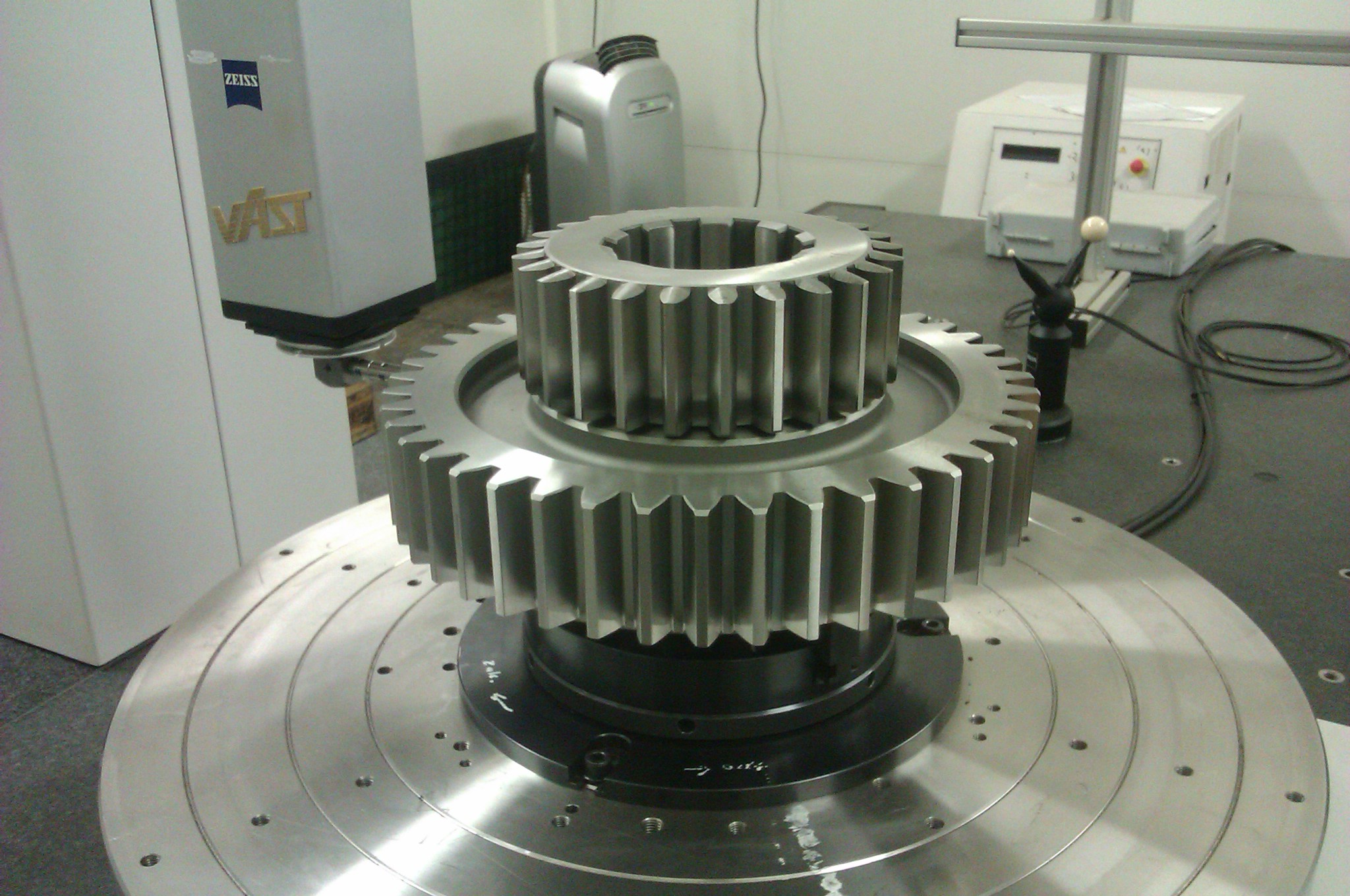 Cylindrical gear