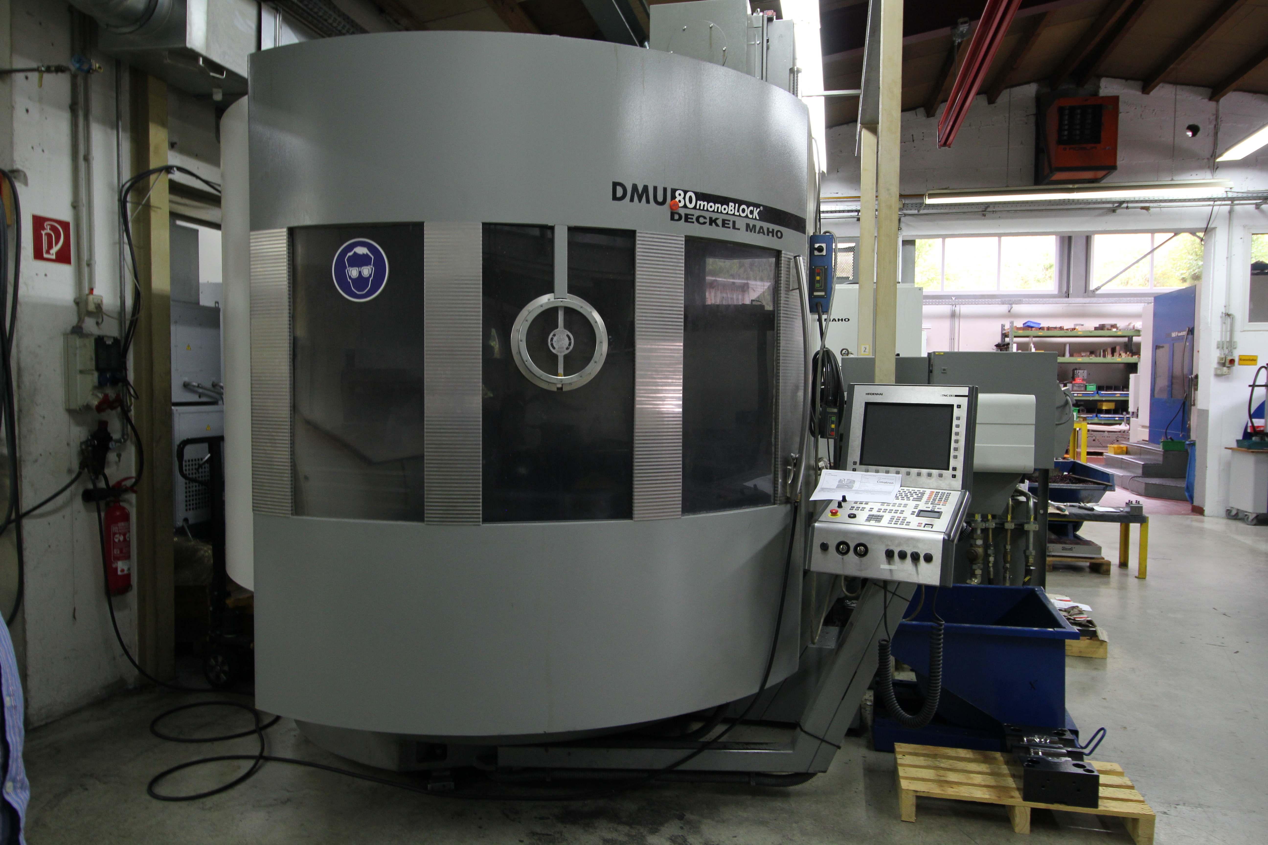 DMU 80T