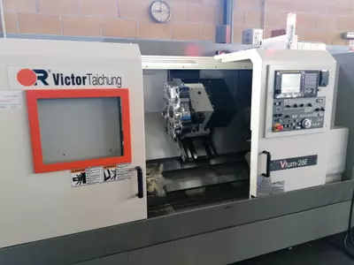 Tornio CNC VICTOR VT-26/110E