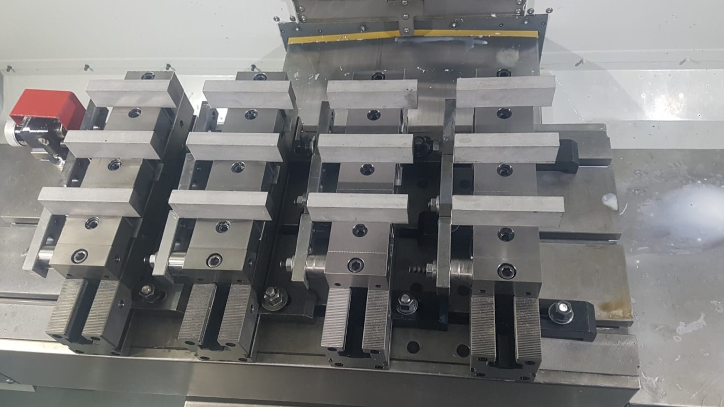 Clamping workpieces