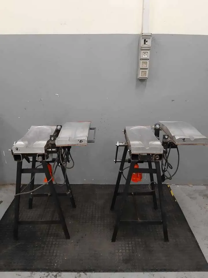 press molds for carbon fibre paddle blade