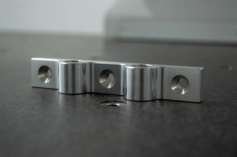Scharnier/Hinge