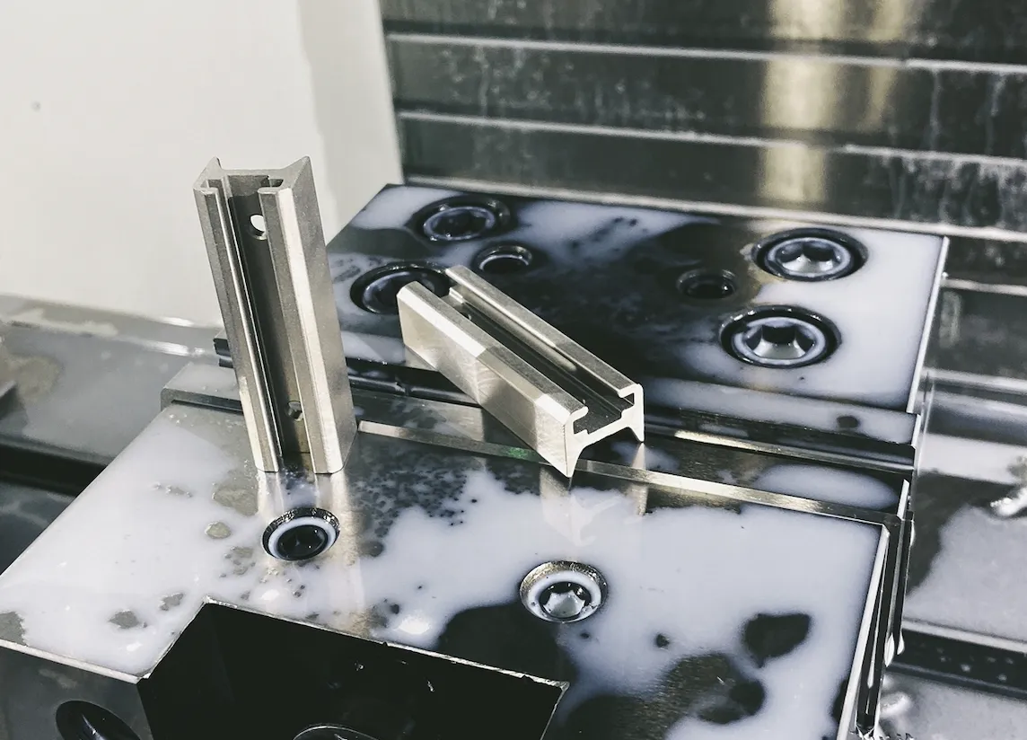 EDM cutting on stainless steel aisi420