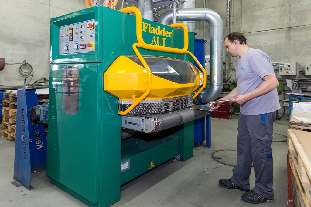 Fladder AUT-1000 VAC