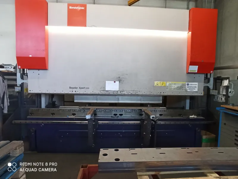 X-Press 320 4000 400ton