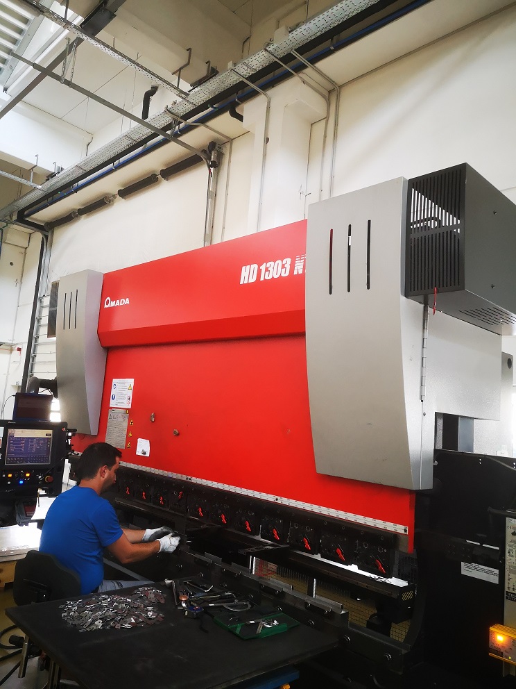 AMADA HD 1303 NT