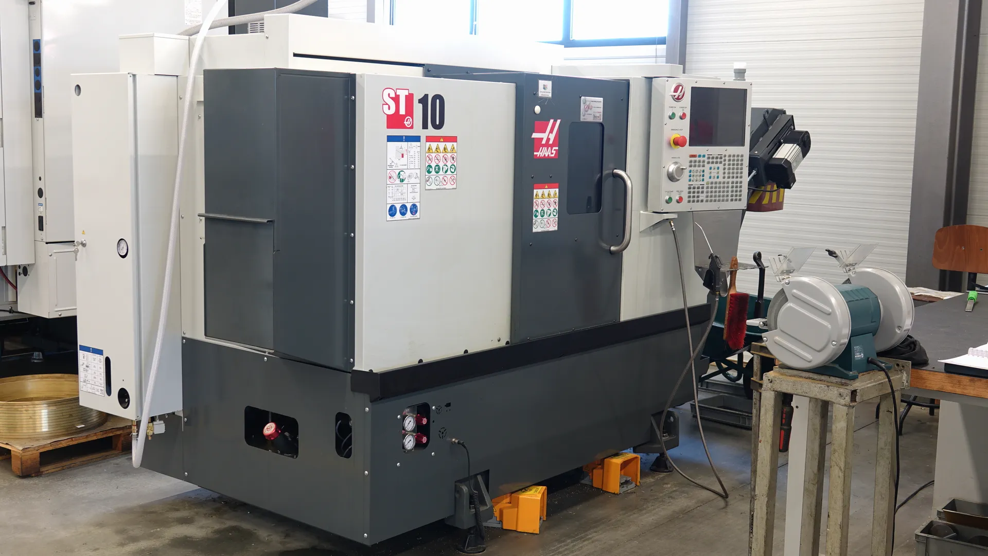 HAAS ST10