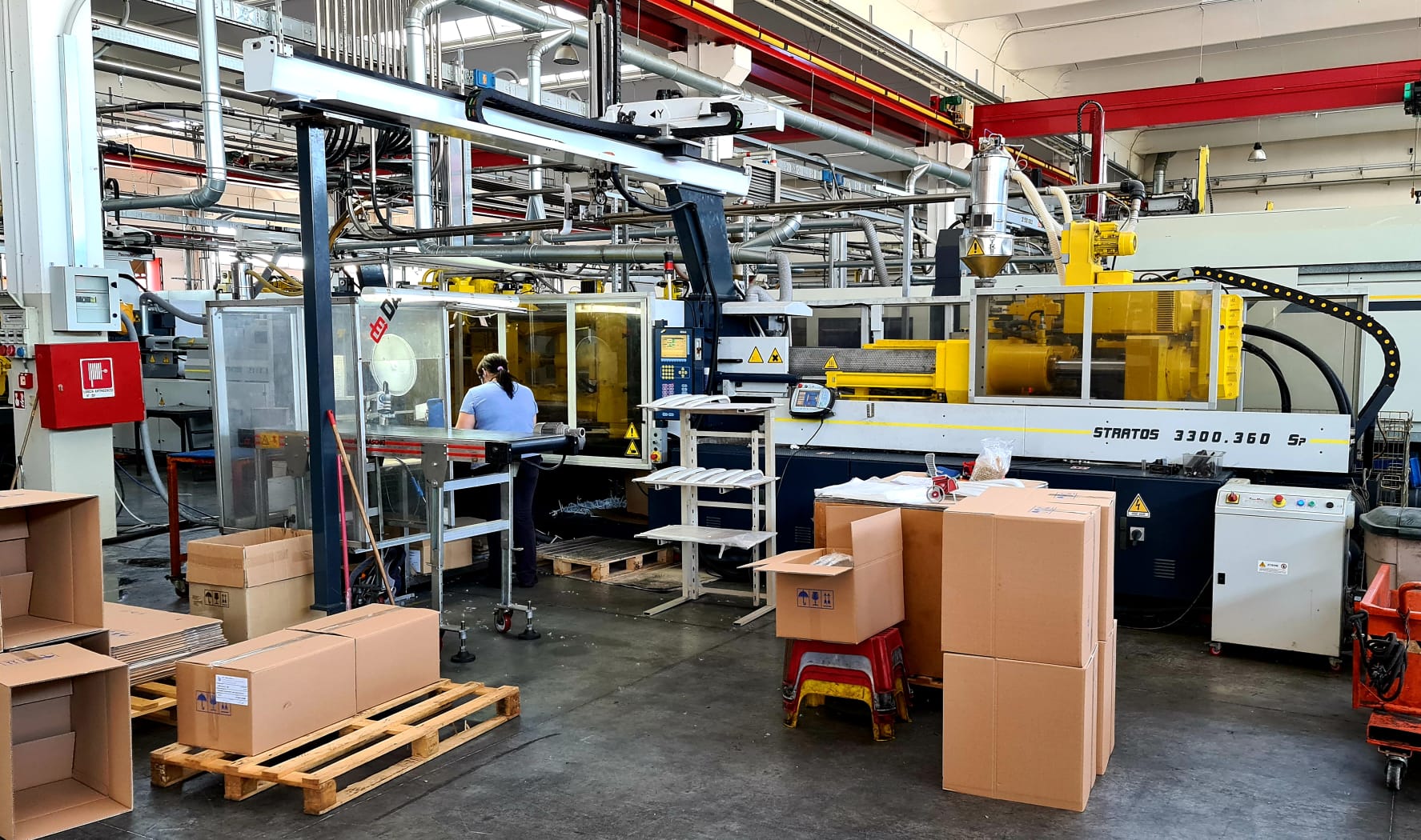 360 tons injection machine