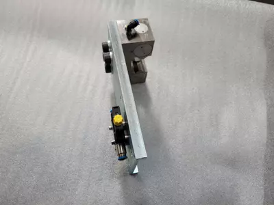 Klemmelement - Clamping unit