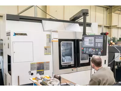 OKUMA LB3000-Y-achse