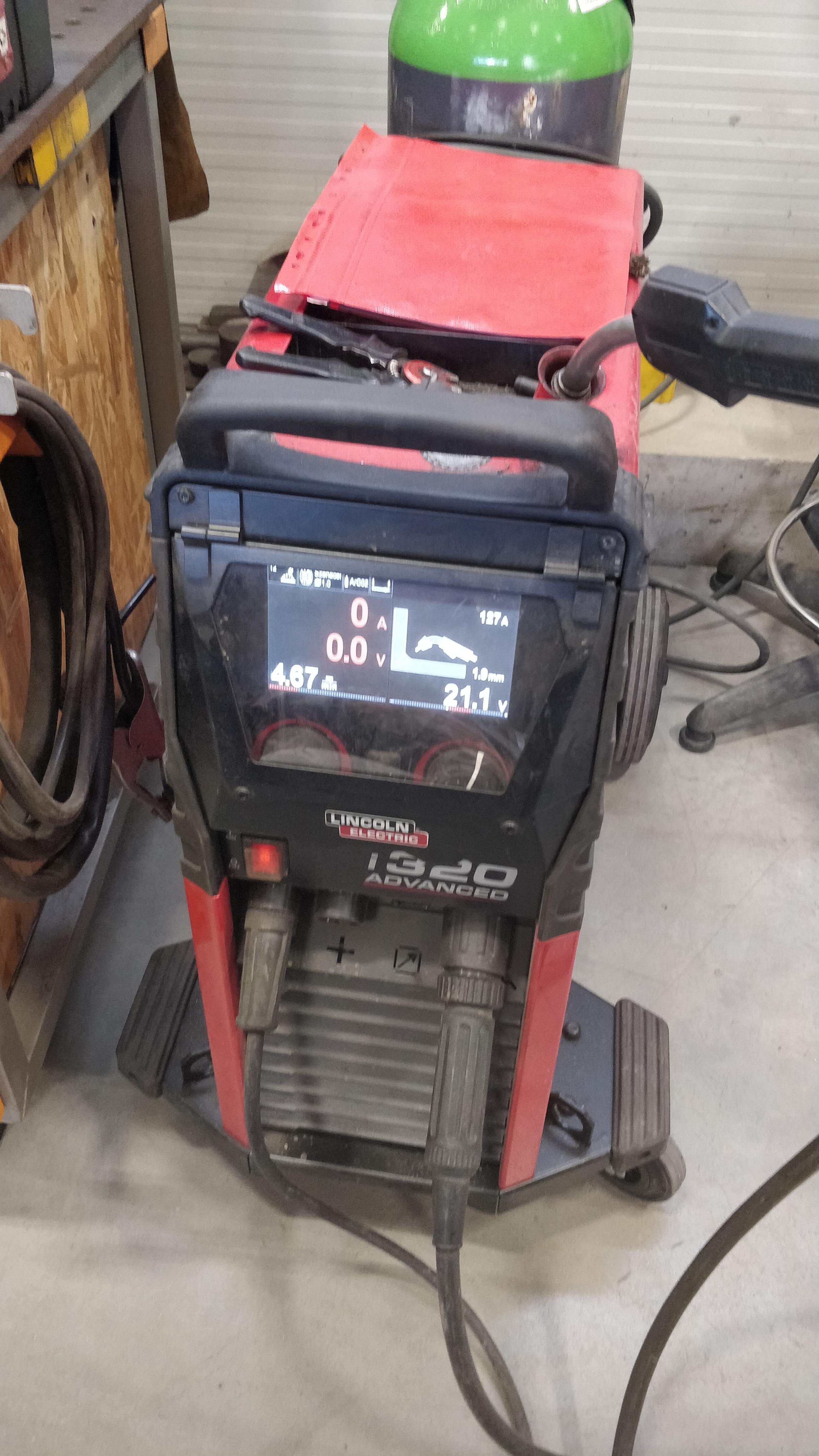 i320 ADVANCED