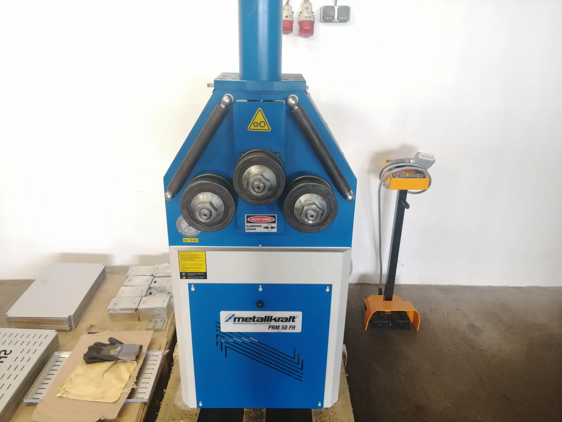 Profilbiegemaschine