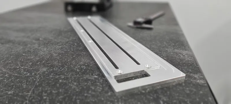 Guiding rail