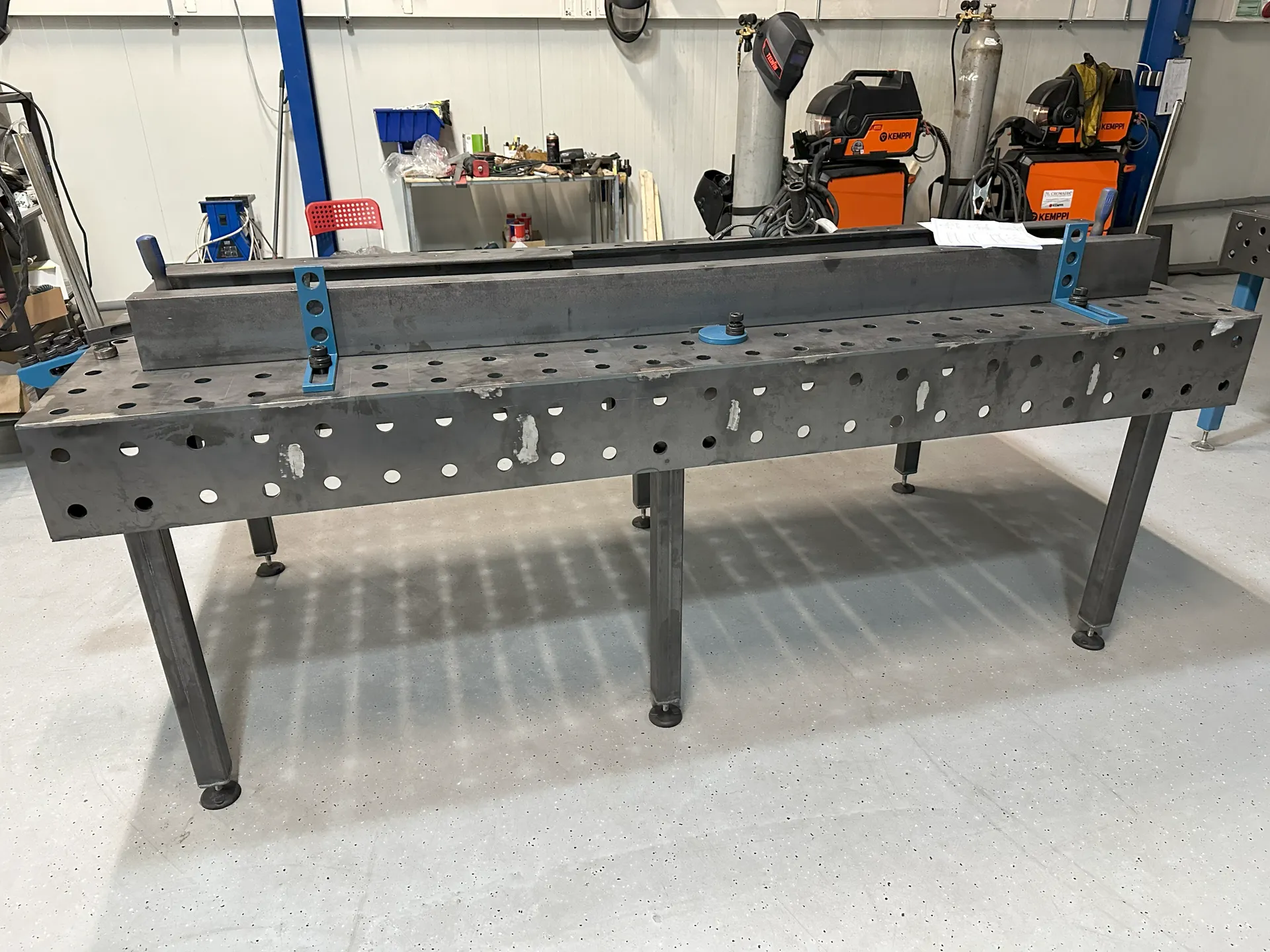 Welding table 2400x1200x200, load capacity 1500 kg