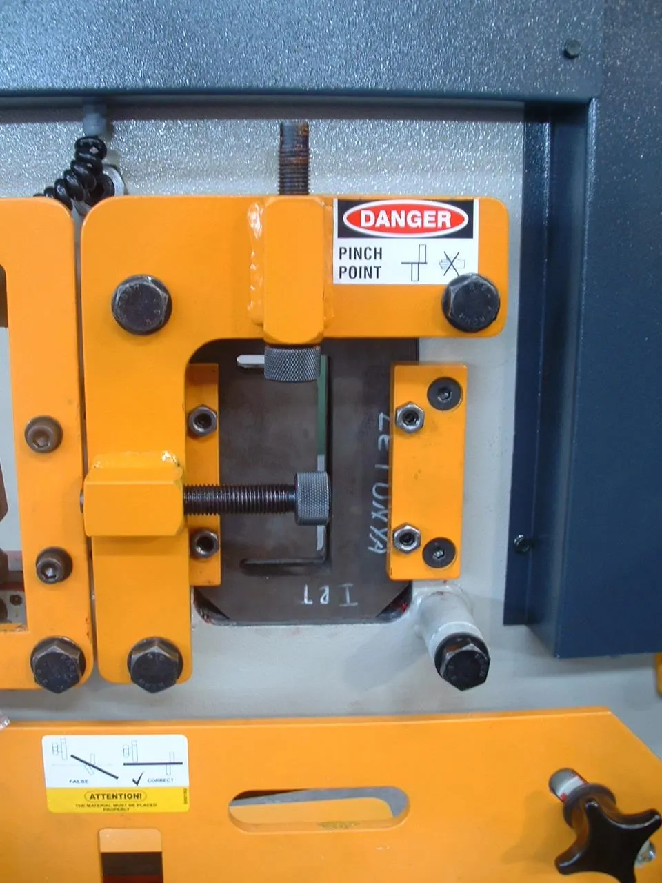 Hydraulic Steel Working and Punching Machines HKM 65
