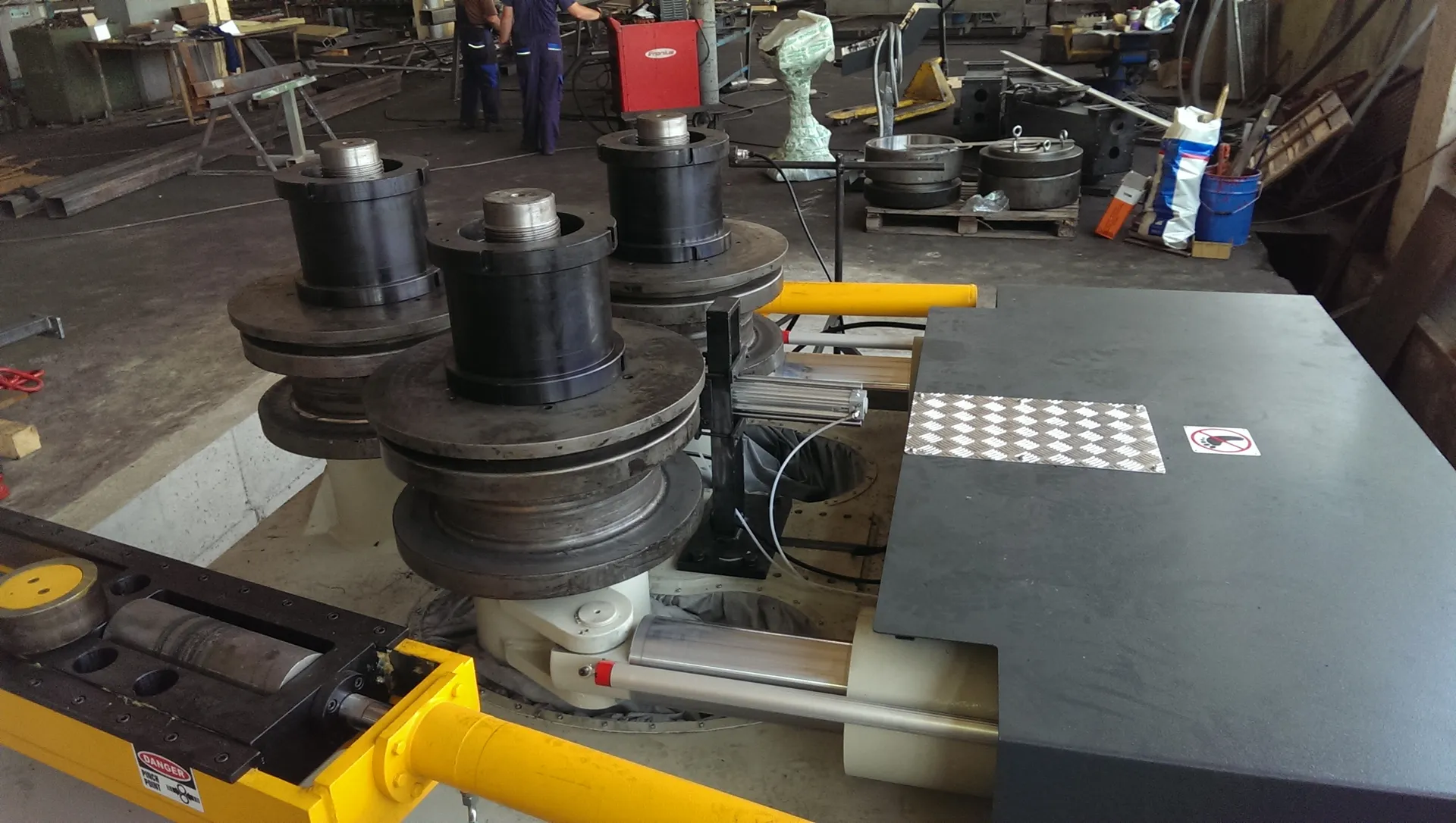 Section and Pipe Bending Machine HPK-180 DP