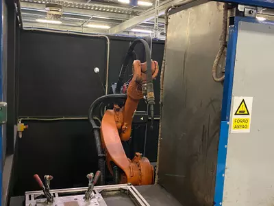 Welding robot